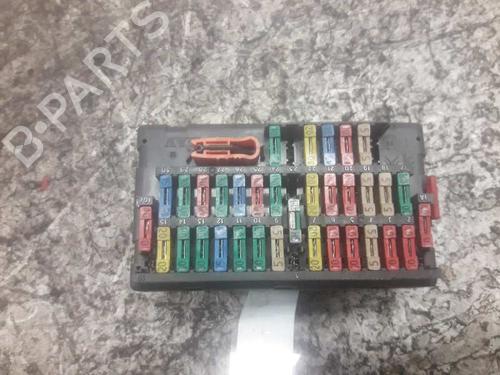 Used Fuse box PEUGEOT 406 (8B) [1995-2005]  21468288