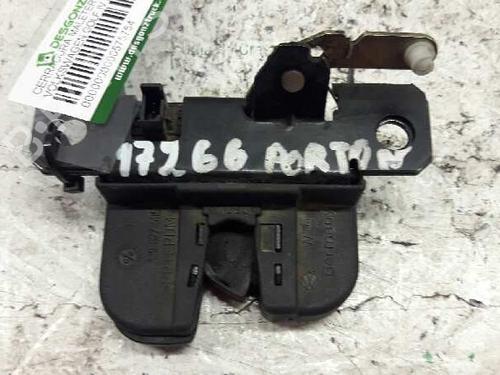 Used Tailgate lock VW GOLF IV (1J1) [1997-2008]  21451231