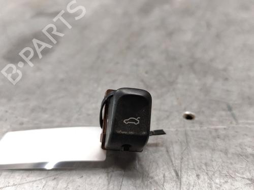 Used Switch AUDI A4 B8 (8K2) [2007-2017]  25495390