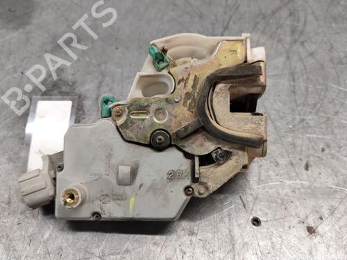 Used Rear right lock NISSAN PRIMERA Hatchback (P11) 2.0 TD (90 hp) 28689809
