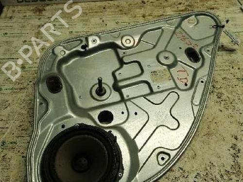 Alzavetro posteriore destra FORD FOCUS II (DA_, HCP, DP) [2004-2013]  21477475