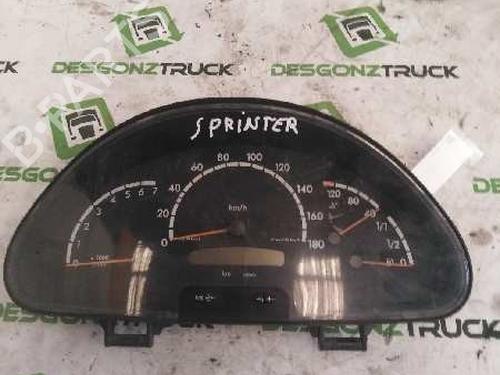 Used Instrument cluster Instrument cluster MERCEDES-BENZ SPRINTER 3-t Van (B903) [1995-2012] 40625108 40625108