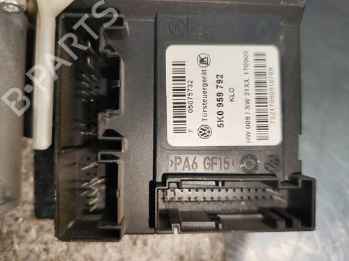 Right front window motor VW GOLF VI (5K1) 2.0 TDI | BP31036026E20