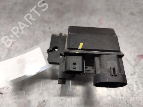 Used Heater resistor DACIA SANDERO II TCe 90 (B8M1, B8MA, B8AC) (90 hp) 28818236