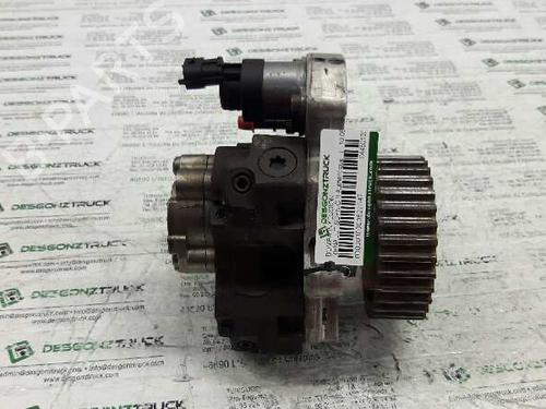 Used Injection pump RENAULT SCÉNIC II (JM0/1_) [2003-2010]  21454700