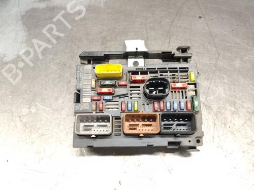 Fuse box CITROËN C5 III (RD_) 1.6 HDi 110 (RD9HL0, RD9HR8, RD9HRA) | BP39610082E1 - Image 2