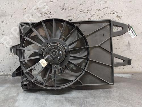 Used Radiator fan FORD MONDEO III Saloon (B4Y) 2.0 16V (146 hp) 32011086
