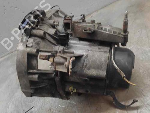 Używane Skrzynia biegów RENAULT CLIO II (BB_, CB_) [1998-2016]  21405749
