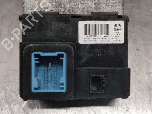 Used Control unit PEUGEOT 5008 II (MC_, MJ_, MR_, M4_) 1.5 BlueHDi 130 (MCYHZJ, MCYHZR, MCYHZX) (131 hp) 30640745