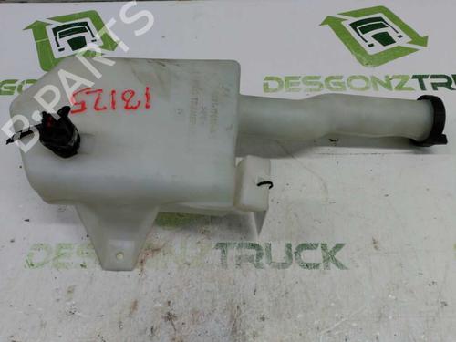 Used Windscreen washer tank FORD MONDEO III (B5Y) [2000-2007]  21428366