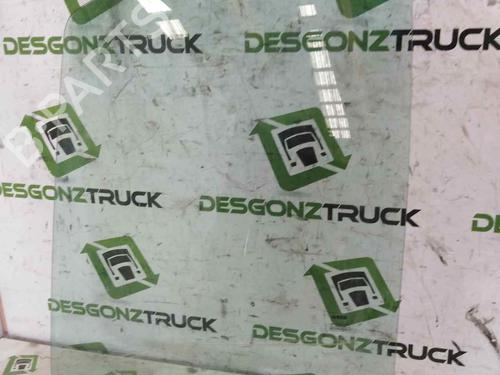 Used Front left door window Front left door window 39638441 39638441