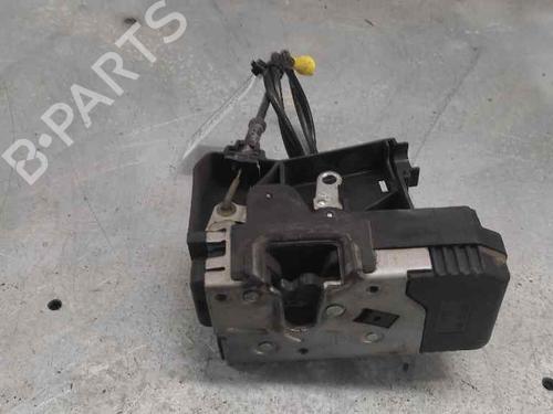 Used Front right lock NISSAN PRIMASTAR Van (X83) [2002-2025]  21398430