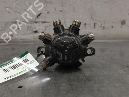 Rail D'Injecteurs FORD FOCUS II (DA_, HCP, DP) [2004-2013]  31709831