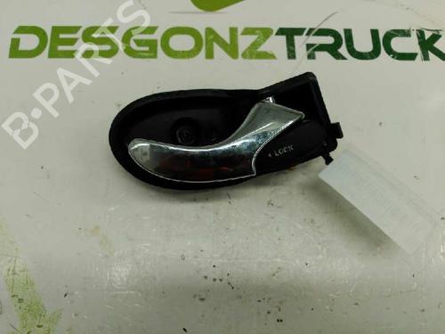 Maneta interior trasera derecha FORD FOCUS I Turnier (DNW) 1.8 Turbo DI / TDDi (90 hp) 21424270