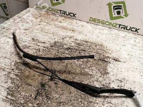 Used Front windshield wiper arm FIAT FIORINO Box Body/MPV (225_) [2007-2025]  22785887
