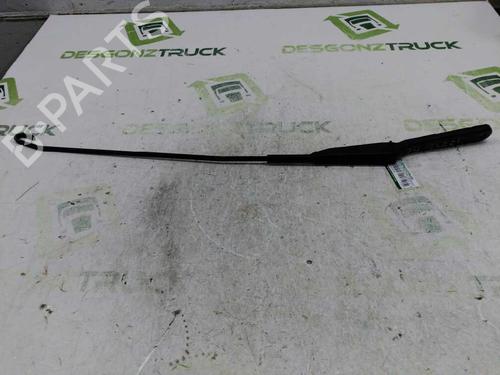 Used Front windshield wiper arm RENAULT TRAFIC II Van (FL) [2001-2025]  21434878