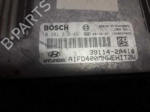 Engine control unit (ECU) HYUNDAI i30 (FD)  | BP21472218M57