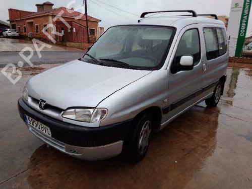 Rear wiper motor PEUGEOT PARTNER Box Body/MPV (5_, G_)  | BP21475031M102 