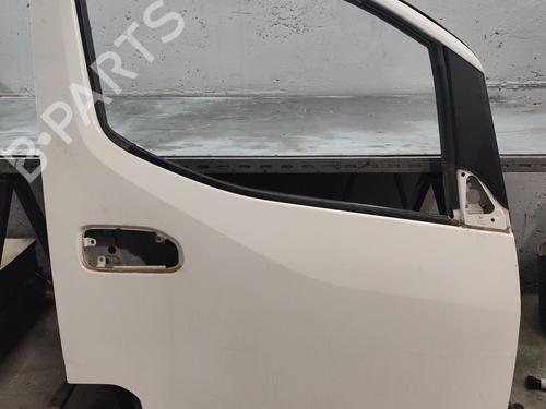 Used Right rear door NISSAN NV200 / EVALIA Bus 1.5 dCi 90 (M20, M20M) (90 hp) 29704220
