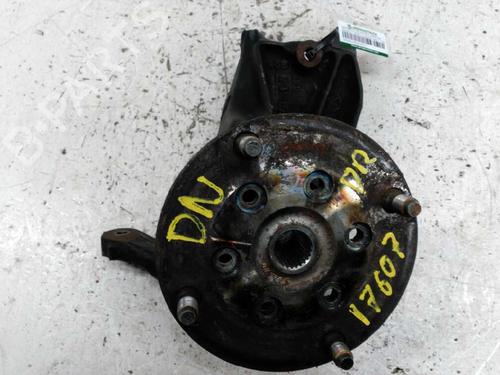 Used Right front steering knuckle RENAULT TRAFIC Van (T_, P_, V_) [1989-2002]  21446158