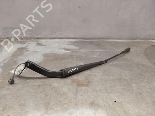 Used Front windshield wiper arm Front windshield wiper arm 39636982 39636982