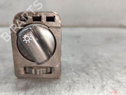 Used Headlight switch OPEL COMBO Box Body/MPV (71_) [1994-2001]  28708798