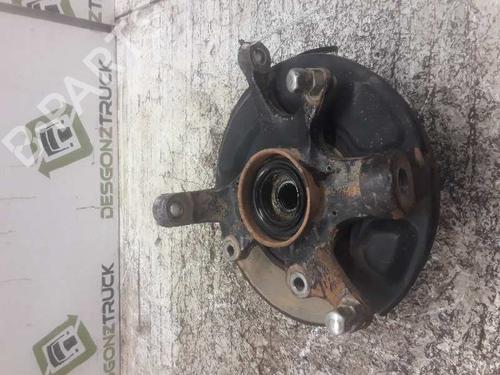 Używane Zwrotnica przednia lewa NISSAN TERRANO II (R20) [1992-2007]  21467174