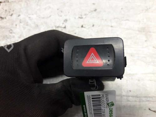 Advarselsbryter PEUGEOT 206 Hatchback (2A/C) [1998-2012]  21457487