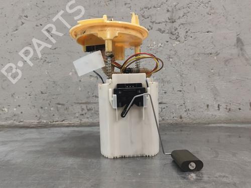 Used Fuel pump MERCEDES-BENZ A-CLASS (W176) A 180 CDI / d (176.012) (109 hp) 32008421