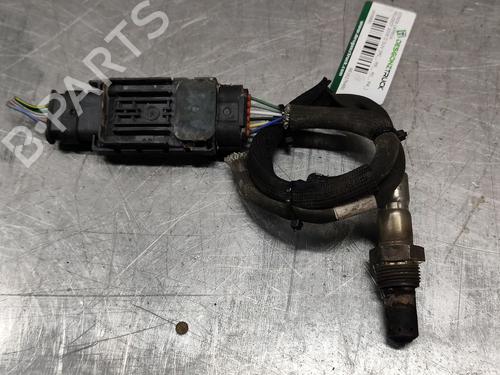Used Electronic sensor Electronic sensor PEUGEOT 3008 II SUV (MC_, MR_, MJ_, M4_) 1.2 THP/ PureTech 130 (MRHNSM, MRHNSU, MRHNSJ, MRHNYW,... (131 hp) 35723206 35723206