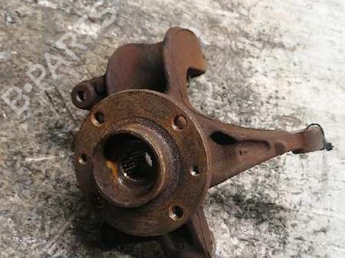 Used Left front steering knuckle RENAULT SCÉNIC II (JM0/1_) [2003-2010]  21476234