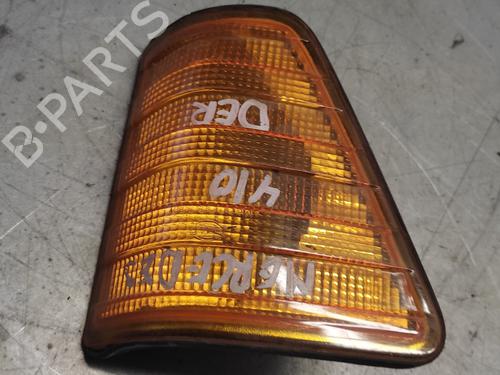 Used Right front indicator MERCEDES-BENZ T1 Van (B602) 309 D 3.0 (88 hp) 24678087