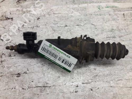 Used Clutch slave cylinder FIAT SCUDO Van (220_) [1996-2006]  21457055