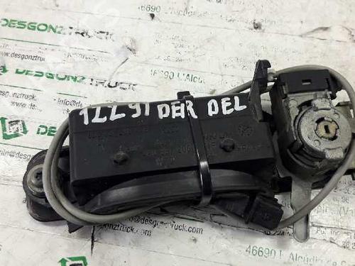 Used Front right exterior door handle AUDI A4 B5 Avant (8D5) 2.5 TDI (150 hp) 21448268