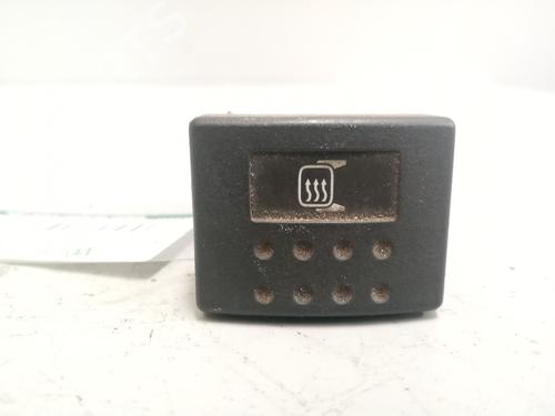 switch-nissan-atleon-2000-37667208 main image