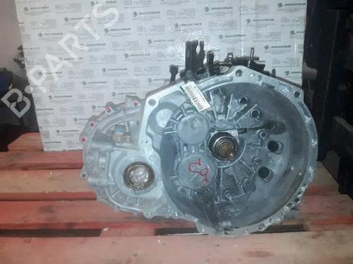 Used Gearbox KIA CARNIVAL / GRAND CARNIVAL III (VQ) [2005-2015]  21470520
