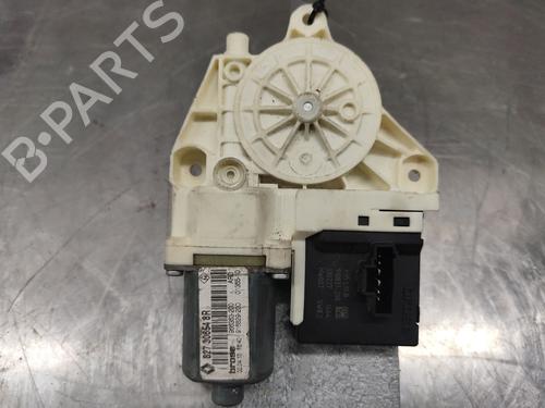 Rudehejsemotor bagstkærm højre RENAULT MEGANE III Hatchback (BZ0/1_, B3_) 1.5 dCi (BZ09, BZ0D, BZ1W, BZ29, BZ14) (110 hp) 30095832