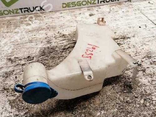 Used Windscreen washer tank AUDI A8 D2 (4D2, 4D8) [1994-2005]  21445149