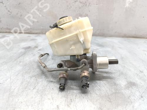 Used Brake master cylinder BMW 3 (E46) 320 d (136 hp) 28811338