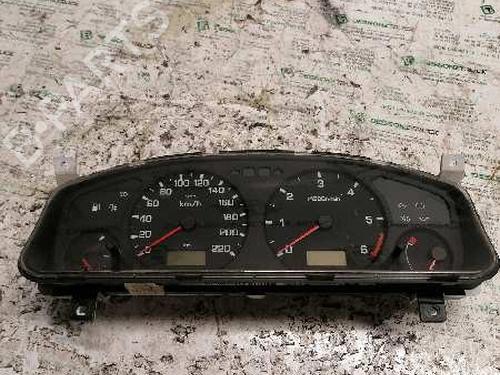 Used Instrument cluster NISSAN PRIMERA Hatchback (P11) [1996-2002]  21476917