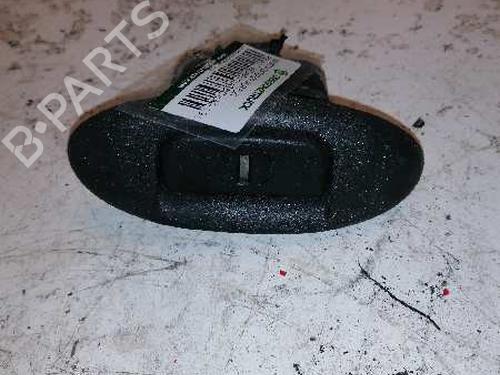 Trunk håndtak RENAULT MEGANE I Classic (LA0/1_) 1.9 dTi (LA08, LA0N, LA0K) (98 hp) 21479878