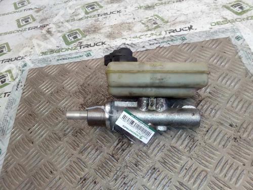 Used Brake master cylinder Brake master cylinder IVECO DAILY III Platform/Chassis 35 S 13,35 C 13 (125 hp) 40063831 40063831