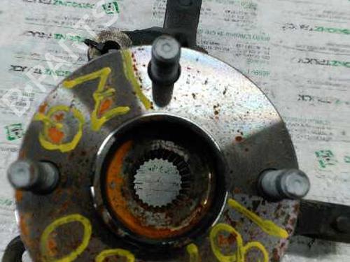 Used Left front steering knuckle TOYOTA COROLLA Saloon (_E12_) 1.6 VVT-i (ZZE121_, ZZE121R) (110 hp) 21446952
