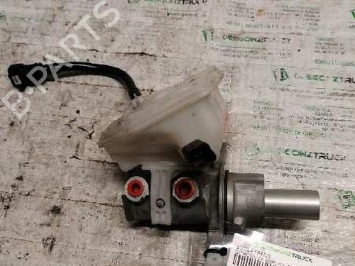 Used Brake master cylinder CITROËN C4 I (LC_) [2004-2014]  24530883
