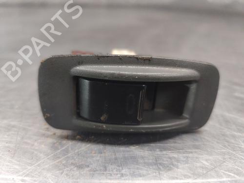 Used Right rear window switch Right rear window switch TOYOTA RAV 4 II (_A2_) 2.0 4WD (ACA21, ACA20) (150 hp) 33232961 33232961