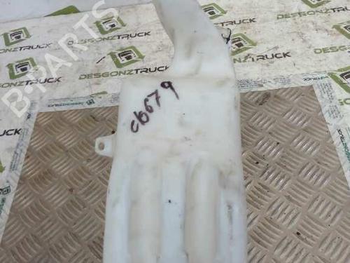 Used Windscreen washer tank IVECO DAILY III Van 35 C 12 V, 35 S 12 V (AGKA43A2, AGKB43A2, AGKB46A2,... (116 hp) 21453804