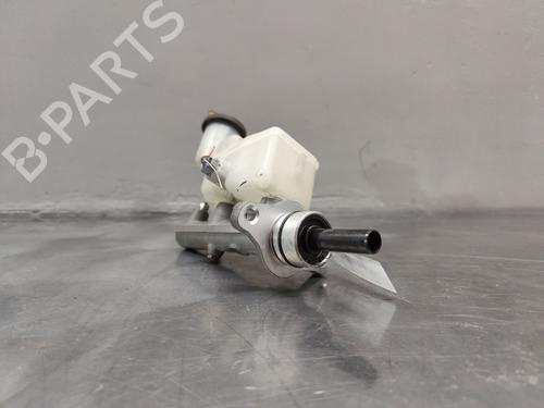 brake-master-cylinder-toyota-rav-4-ii-_a2_-2000-2001-2002-2003-2004-2005-32372345 main image