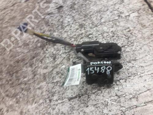 Used Tailgate lock TOYOTA COROLLA Verso (ZER_, ZZE12_, R1_) 2.2 D-4D (AUR10_, AUR10R) (136 hp) 21466923