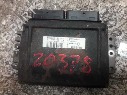 Calculateur moteur (ecu) RENAULT LAGUNA I (B56_, 556_) 1.6 16V (B568, B561) (107 hp) 21465495