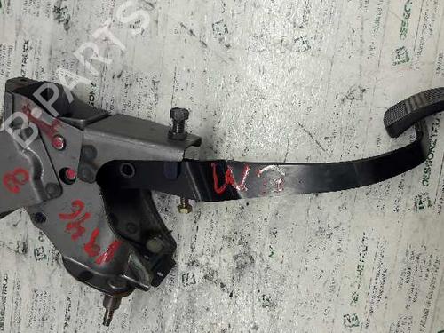 Used Clutch pedal NISSAN X-TRAIL I (T30) [2001-2013]  21452997